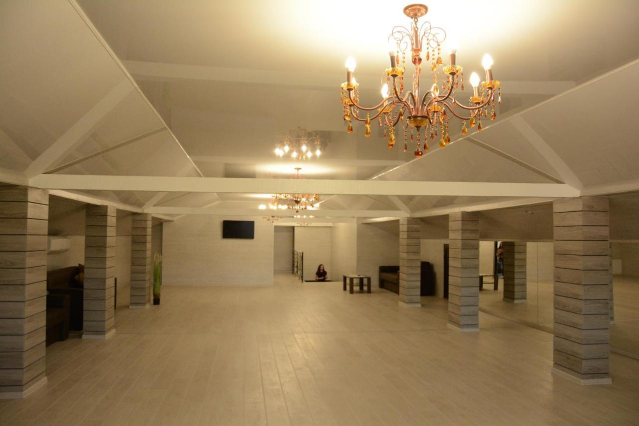 Illara Spa Hotel Irshava Esterno foto